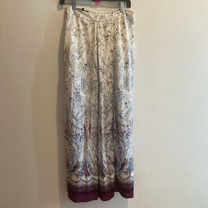 18  WHITE HOUSE BLACK MARKET silk skirt size 2